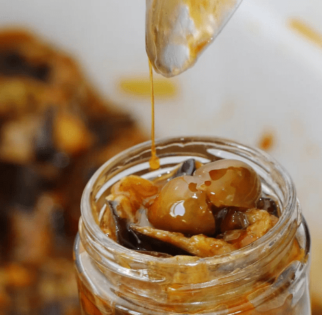 SICILSKÝ RAGÚ Z LILKU (CAPONATA)